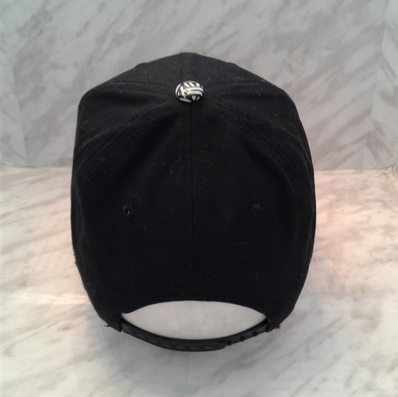 New Disney Mickey Mouse Authentic Snapback Hat Adjustable Cap unisex - Picture 5 of 5